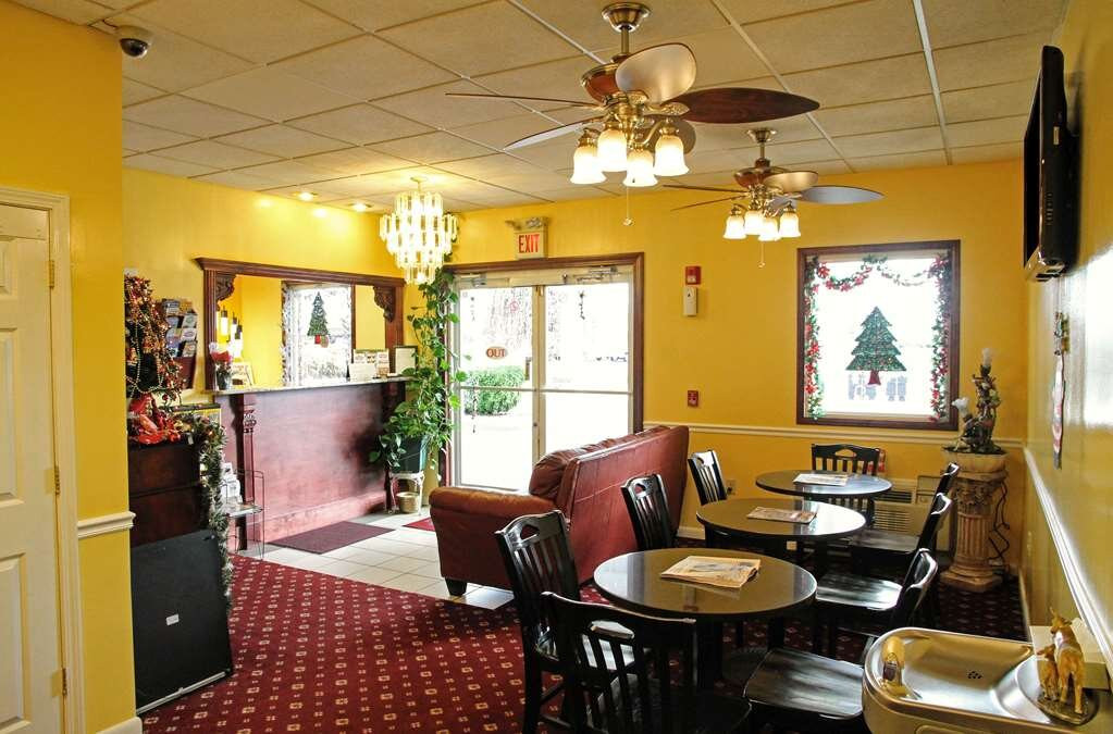 Country Hearth Inn & Suites Union City主图