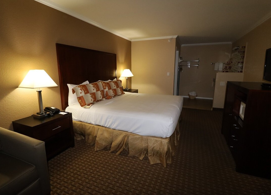 瑟冬娜维尔斯酒店主图