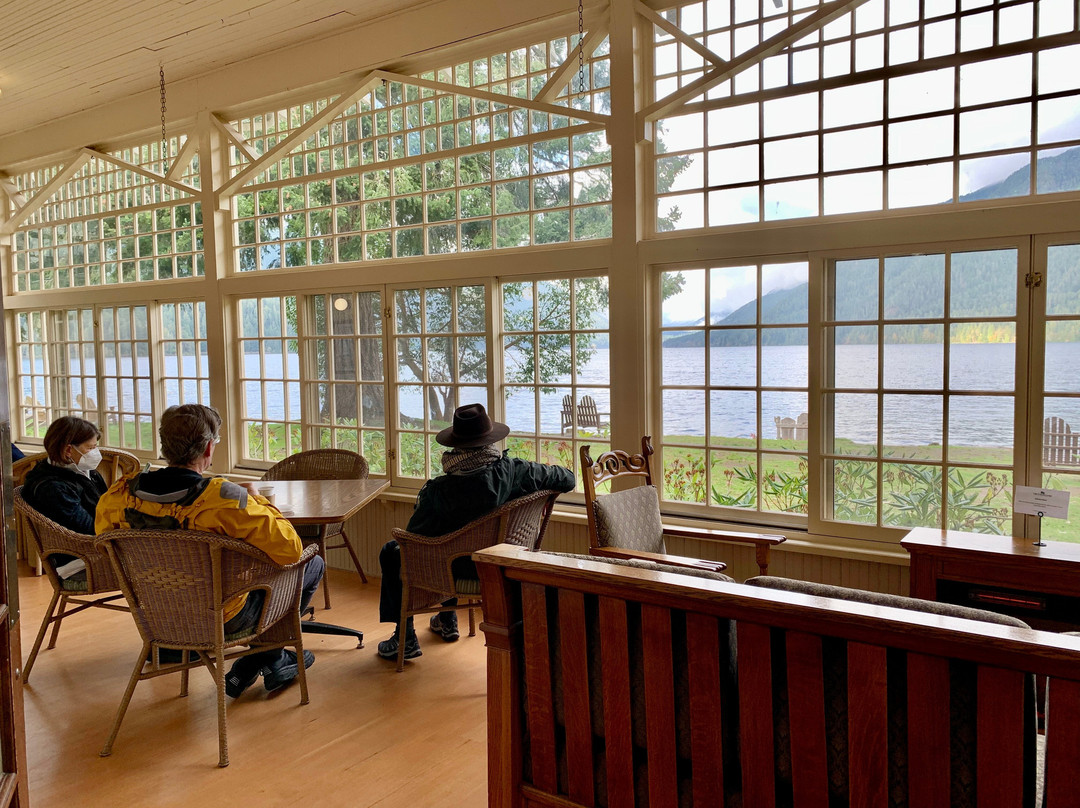 新月湖酒店主图