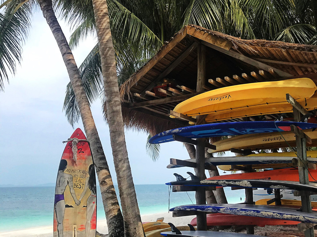 拉瓦岛度假村主图