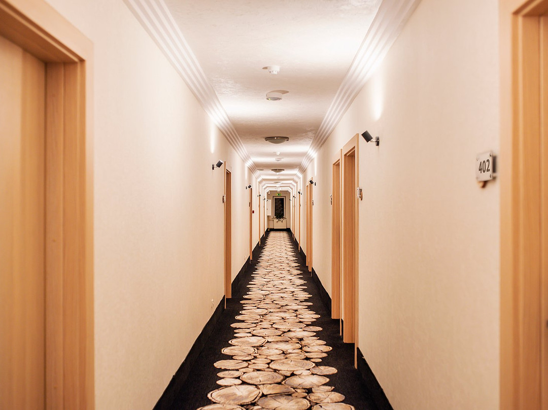 Hotel Warszawa主图