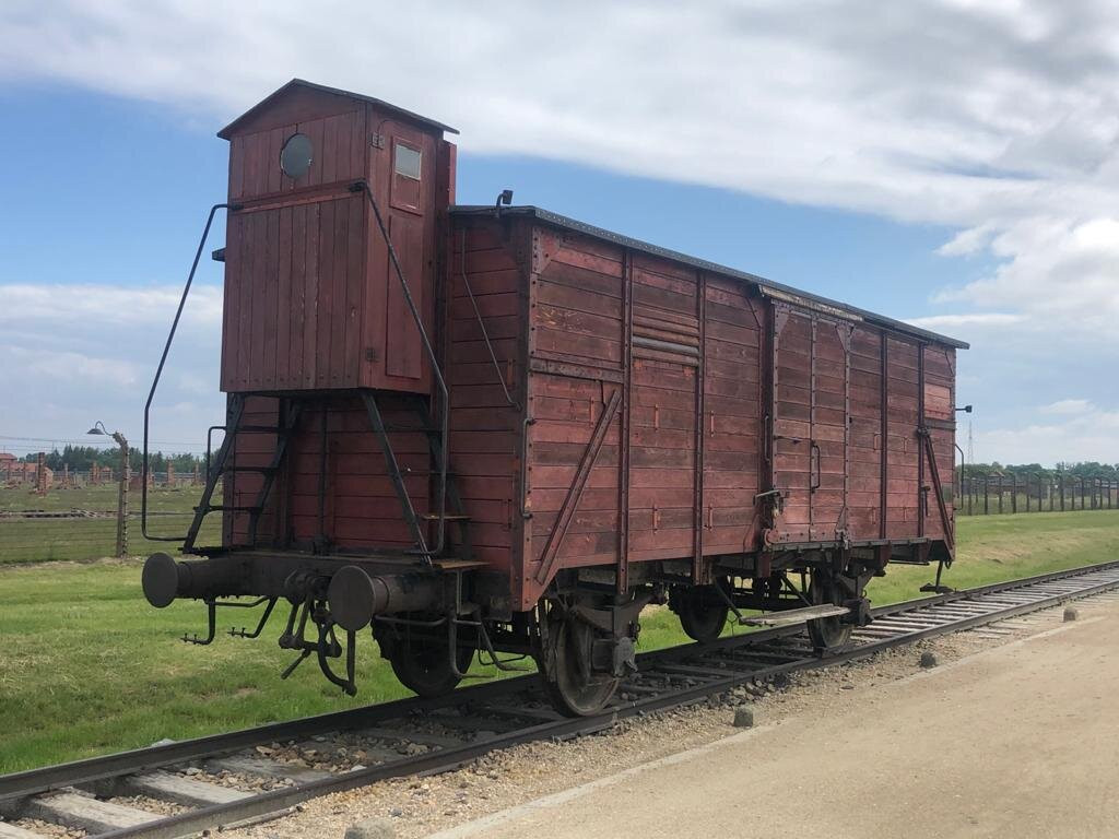 Auschwitz-Birkenau Tours景点图片