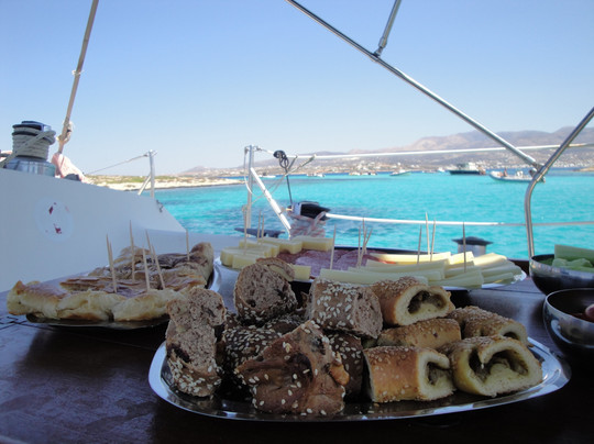 Parian Cruises-帕罗奇亚必去景点