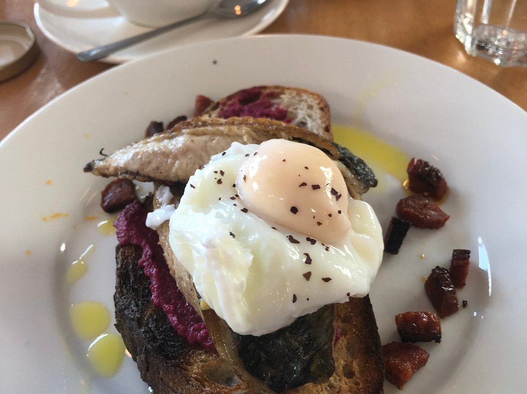 Causeway Coast Foodie Tours-科尔雷恩必去景点