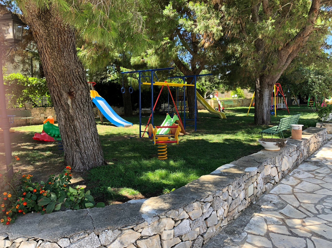 莎里诺拉农庄酒店主图