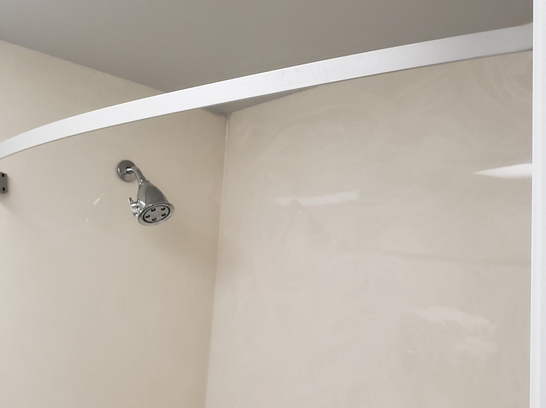 雷丁旅程住宿酒店主图