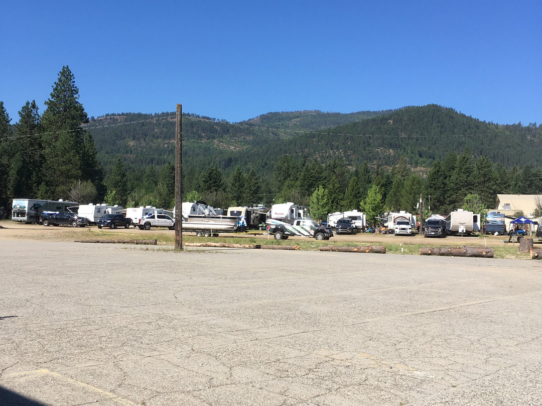 Christina Lake Motel And Rv Park主图