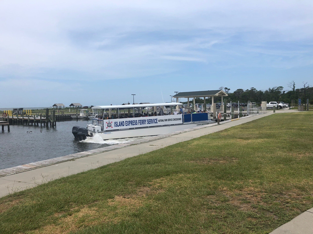 Harkers Island Visitor Center景点图片