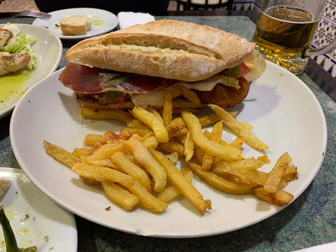 BAR CIBELES 2-塞维利亚必去景点