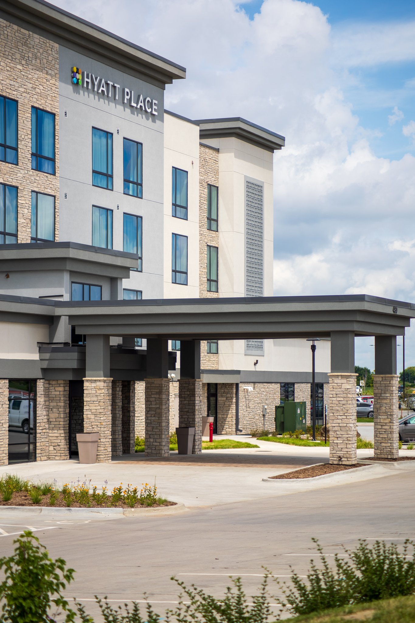 Hyatt Place Altoona / Des Moines-portrait
