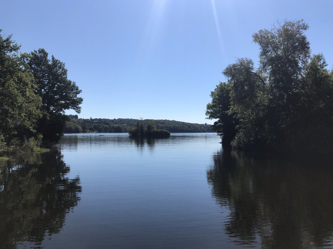 Lac de la Triouzoune-Neuvic必去景点