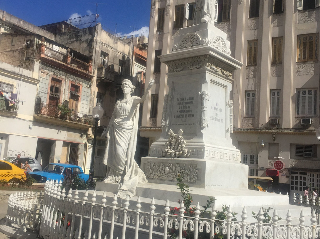 Plaza de Albear-哈瓦那必去景点