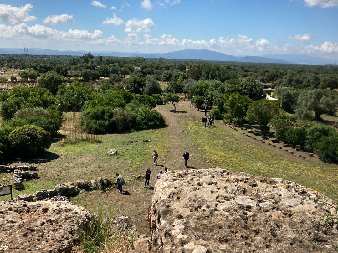 Nuraghe Losa-Abbasanta必去景点