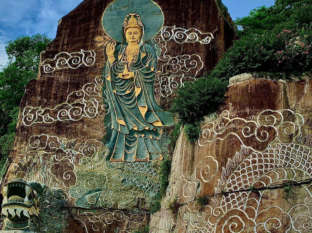 Buu Long Mountain景点图片