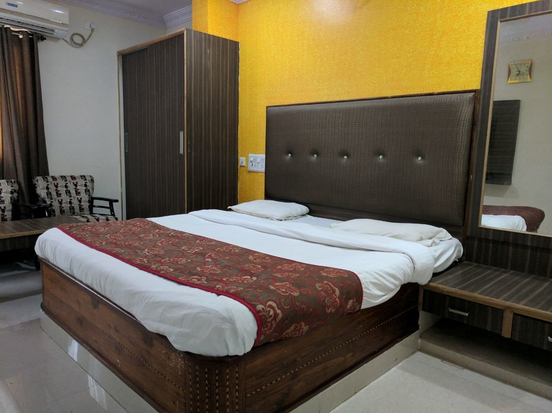 OYO Flagship 30961 Vijaya Raghava Residency