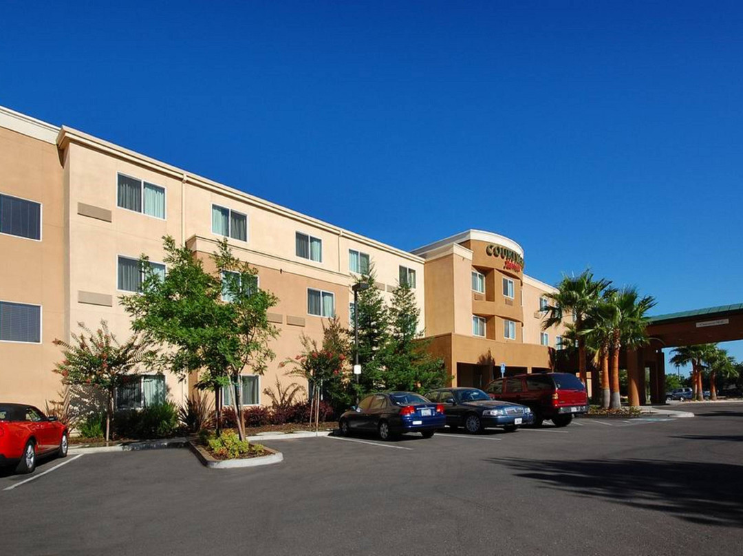 Courtyard by Marriott Merced主图