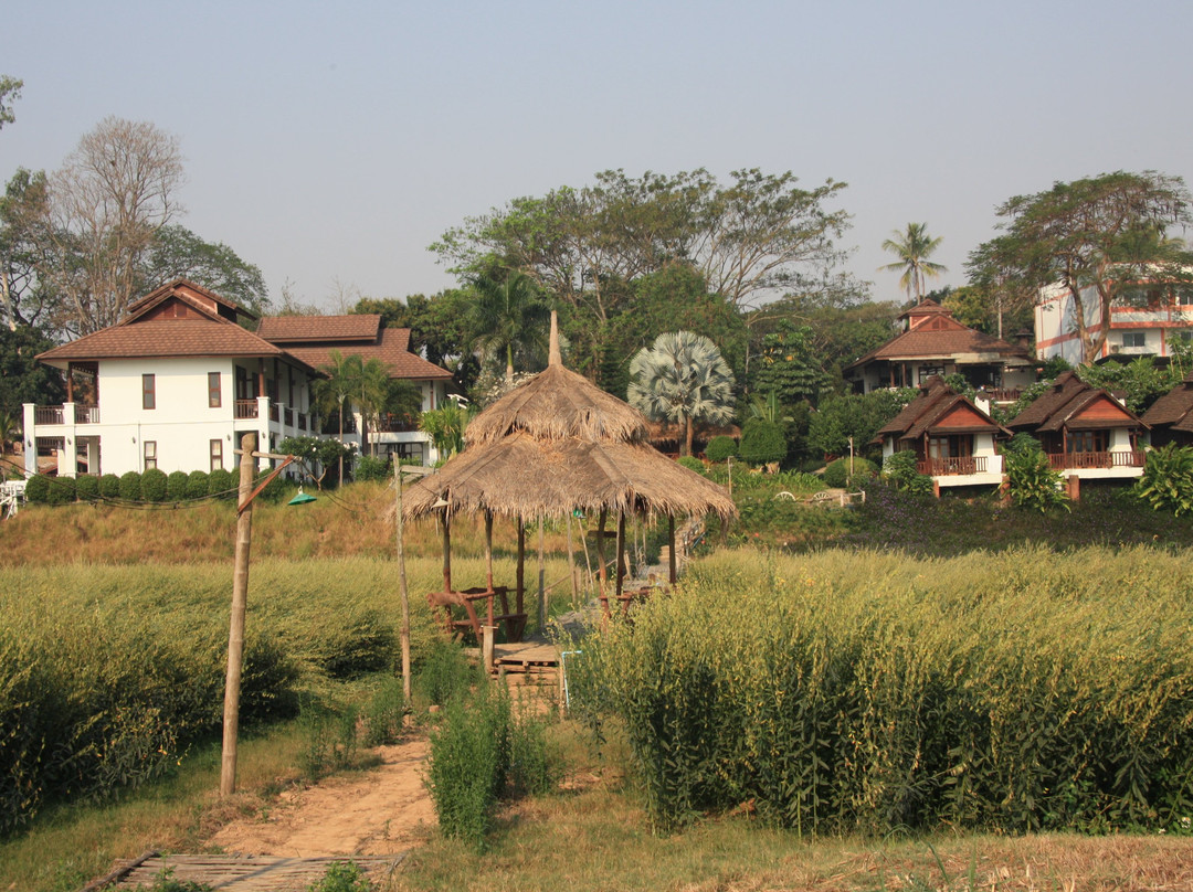 Gin's Maekhong View Resort & Spa主图