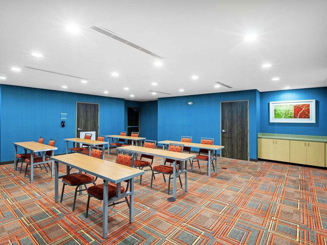 希尔顿惠庭酒店-冈萨雷斯主图