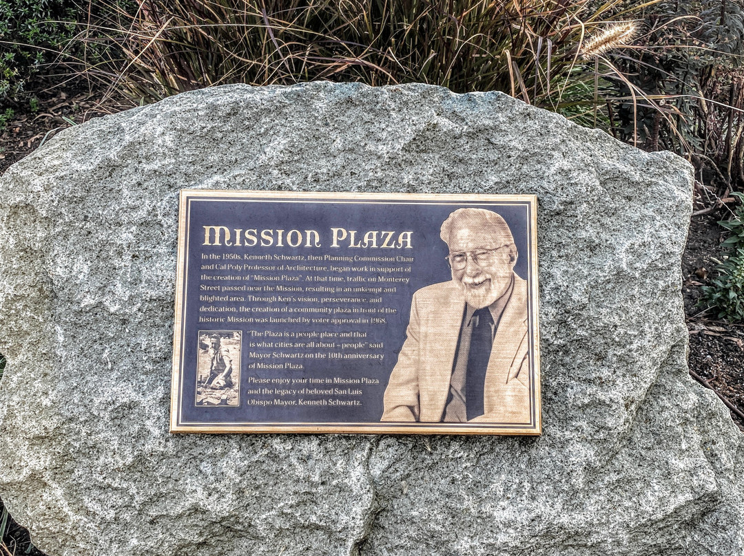 Mission Plaza景点图片