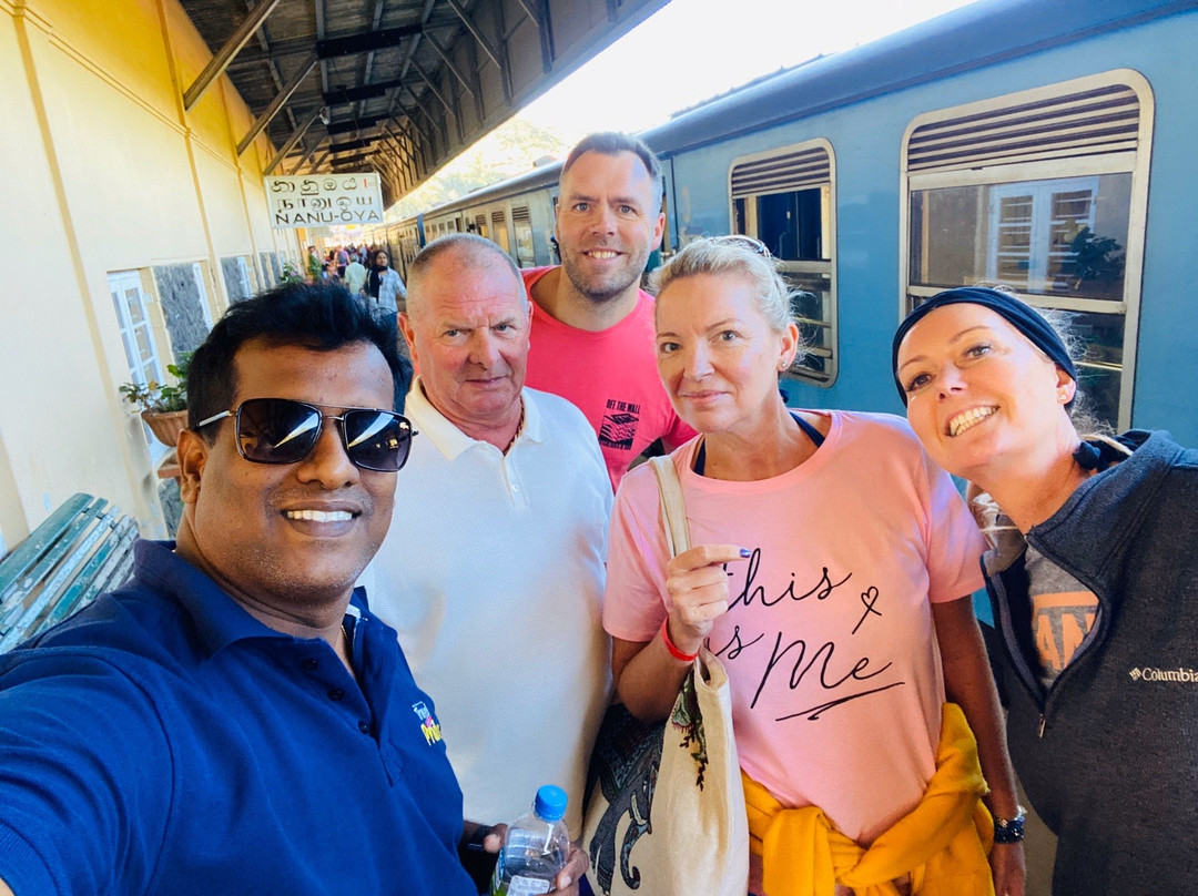 Weligama Surf Tours景点图片