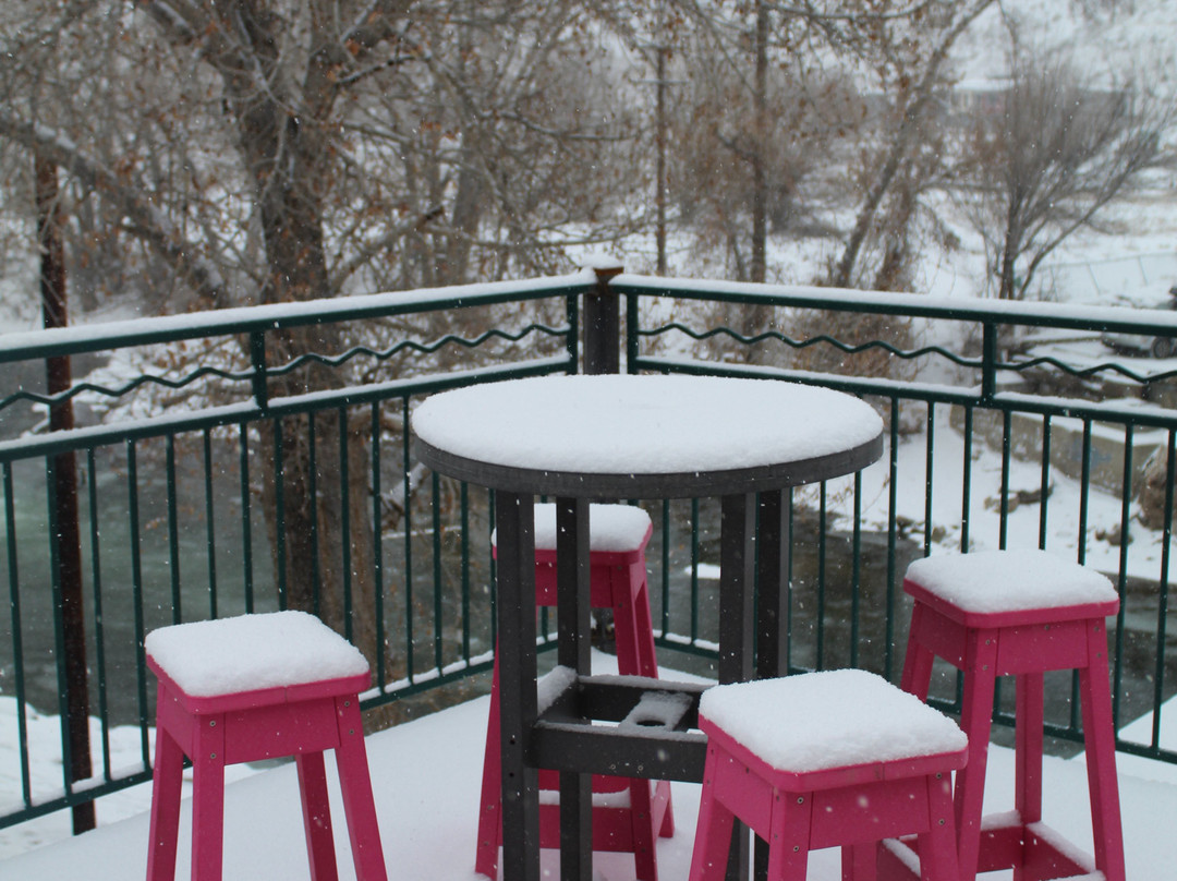 Manhattan Hotel主图