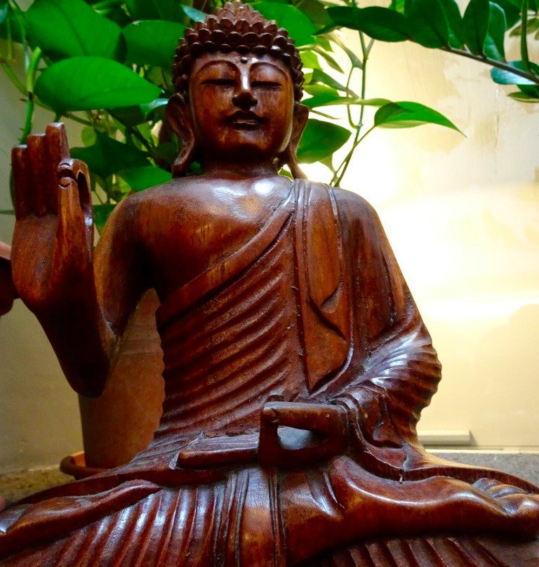 Navamon Wellness-Rotkreuz必去景点