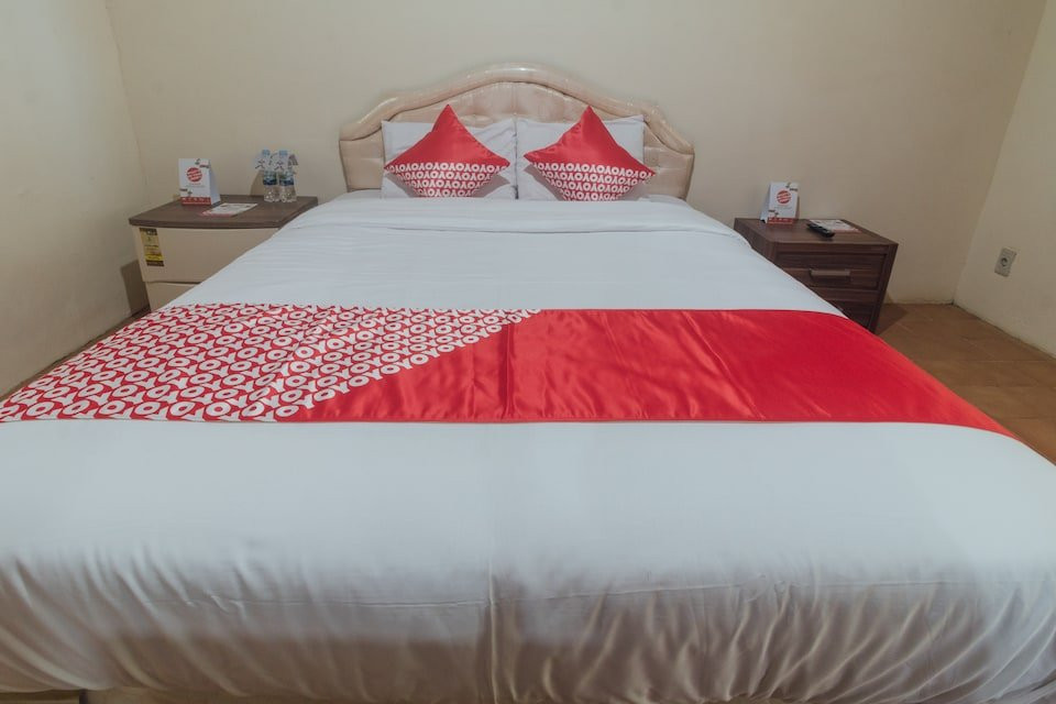 Oyo 1688 Collin Beach Hotel主图