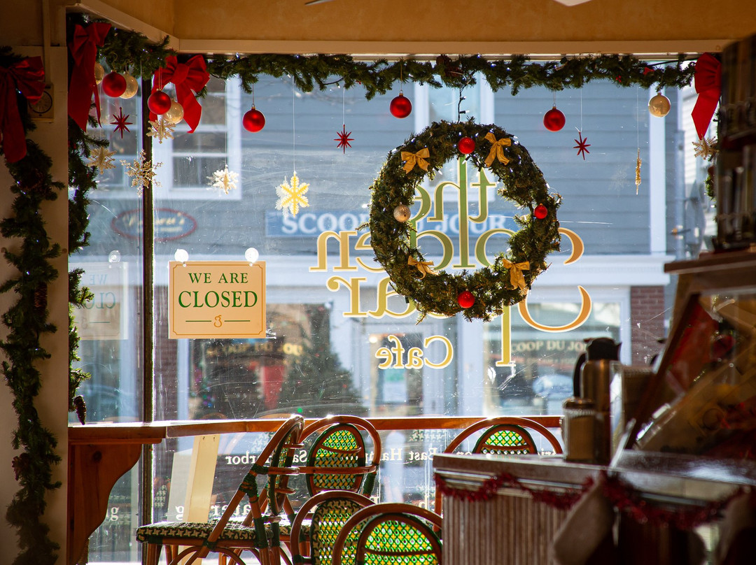 The Golden Pear Cafe