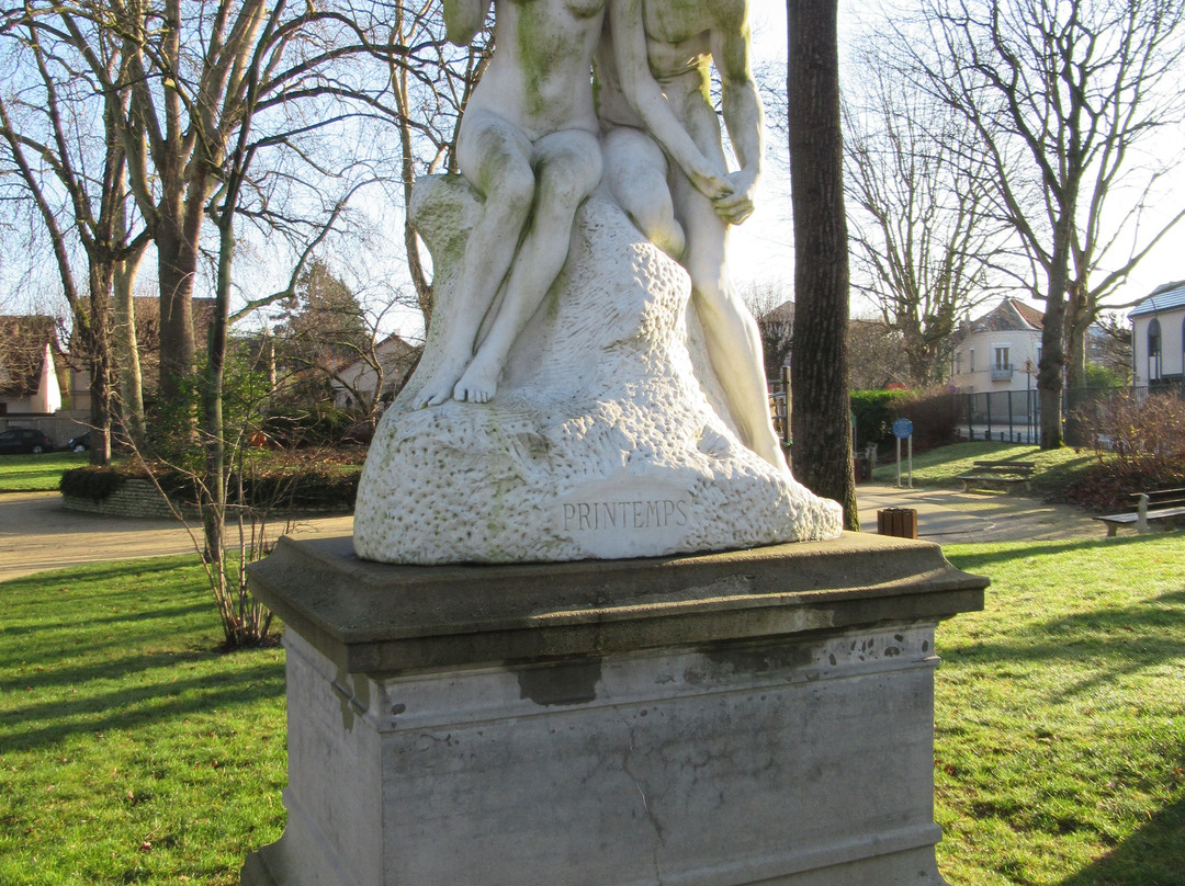 Le Printemps-圣莫代福塞必去景点