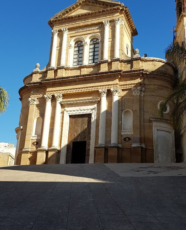 Chiesa del Carmine (santuario di Maria Santissima dell'Udienza)-Sambuca di Sicilia必去景点