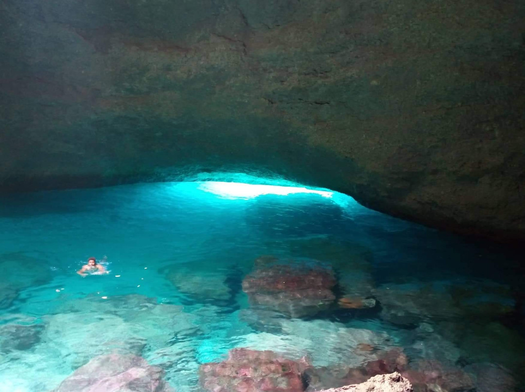 Blue Cave-塔纳岛必去景点