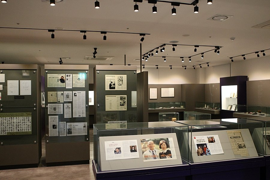 Jo Jonghyeon Jo Jeonglae Kim Chohye Family Literature Hall