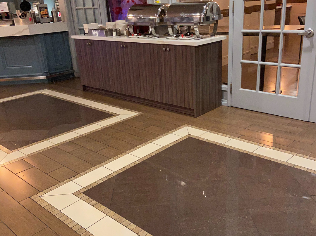 Waterfront Hotel Downtown Burlington主图