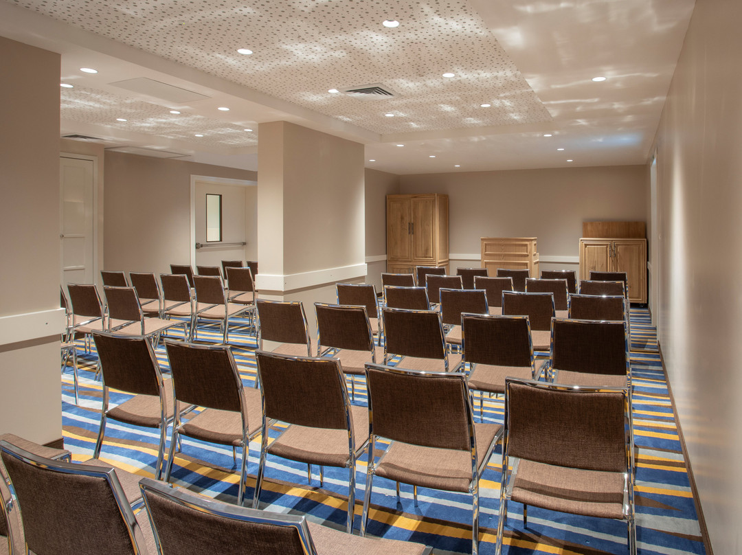 Edmond Rosh Pina Hotel主图