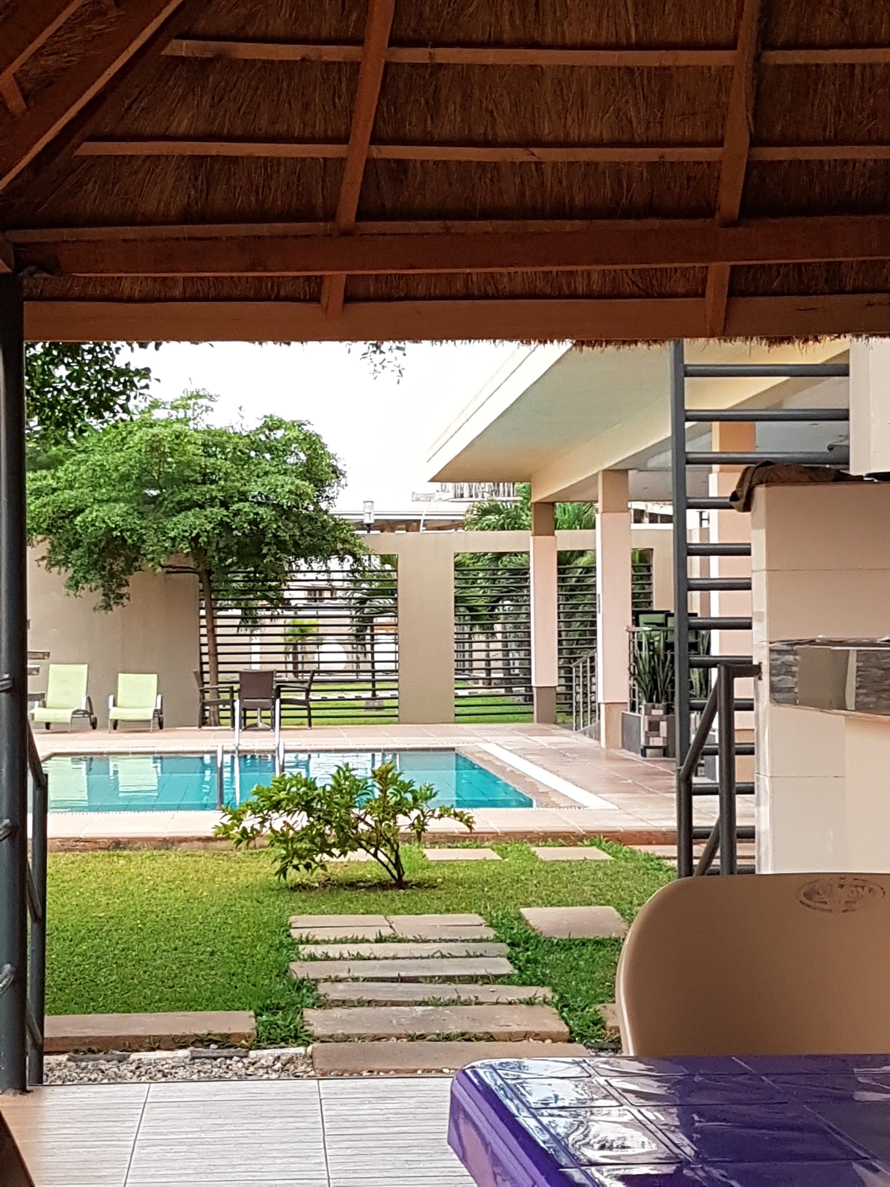 Protea Hotel Benin City Select Emotan-泳池