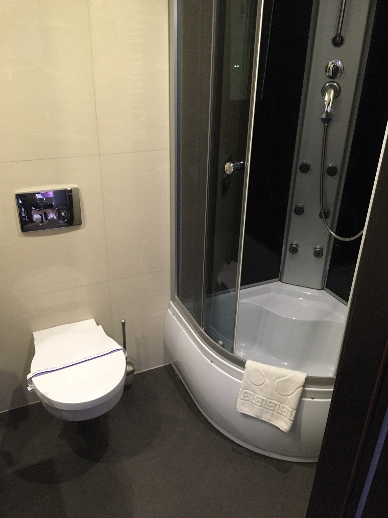B&B Hotel Bytom-官方