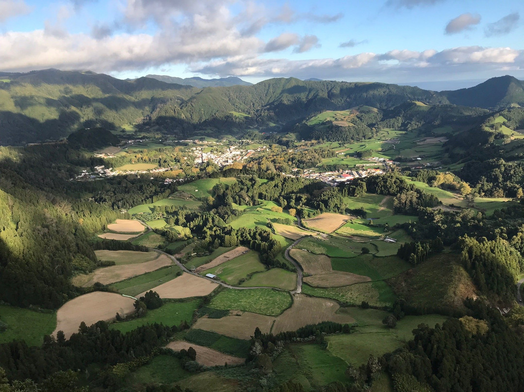 Pico do Ferro Viewpoint景点图片