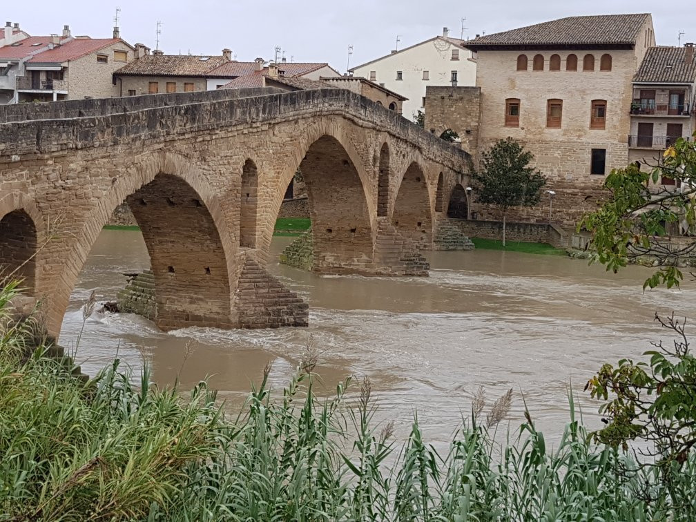 Puente Romanico景点图片