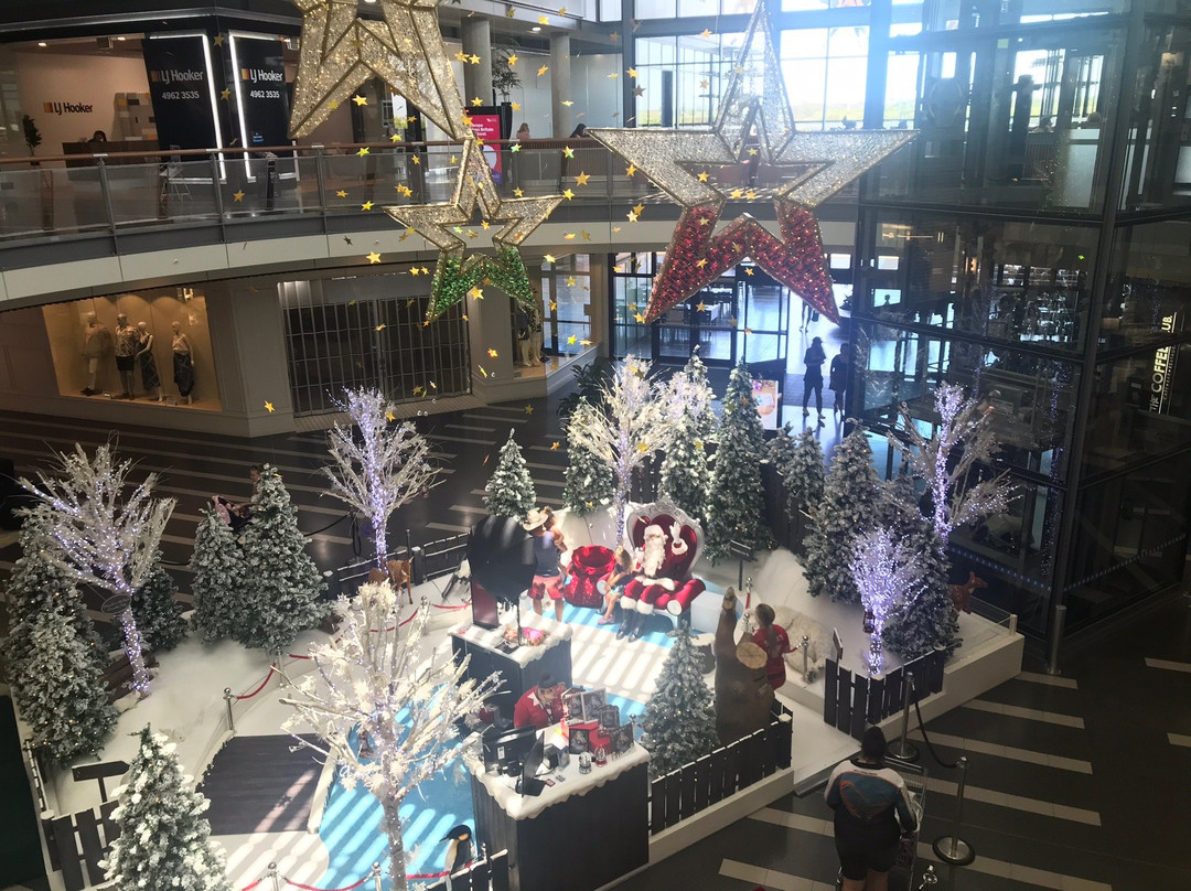 Caneland Central Shopping Centre景点图片