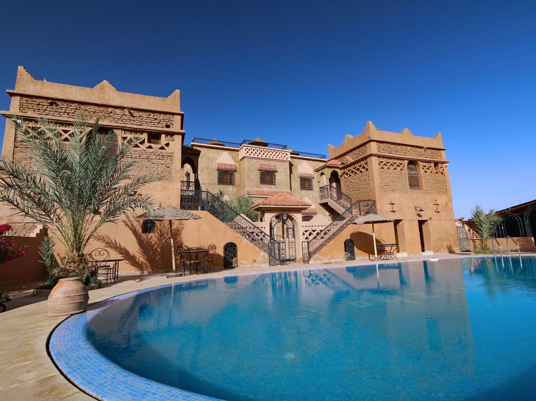 里亚德内兹赫酒店主图