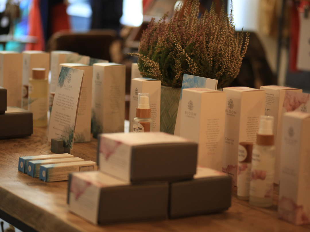 Spirals Fairtrade Eco Store-Hebden Bridge必去景点