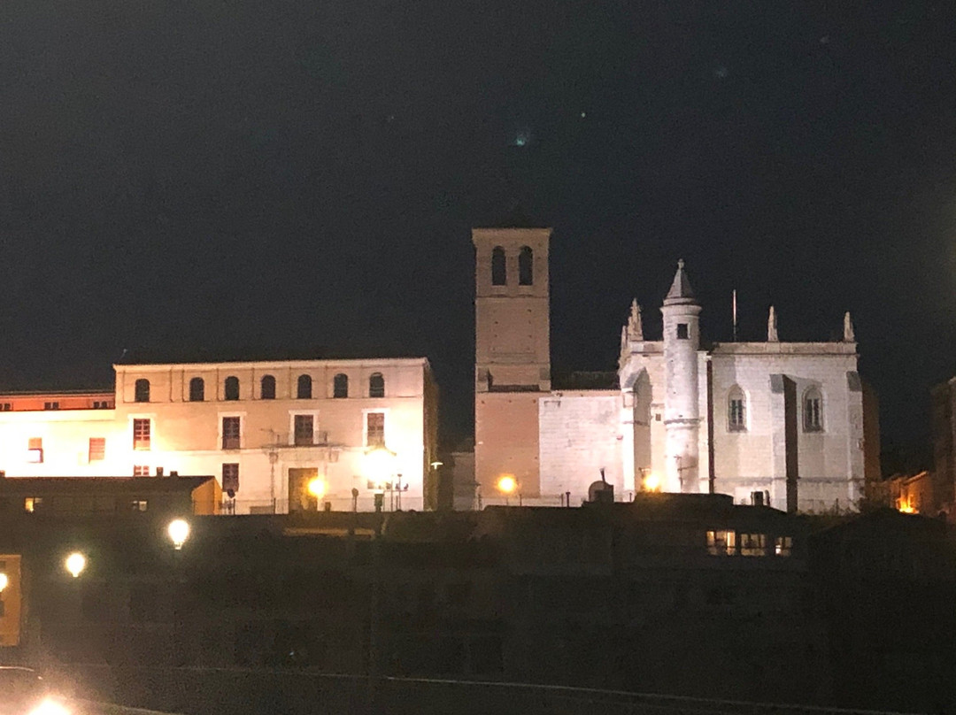 Hotel Real De Castilla主图