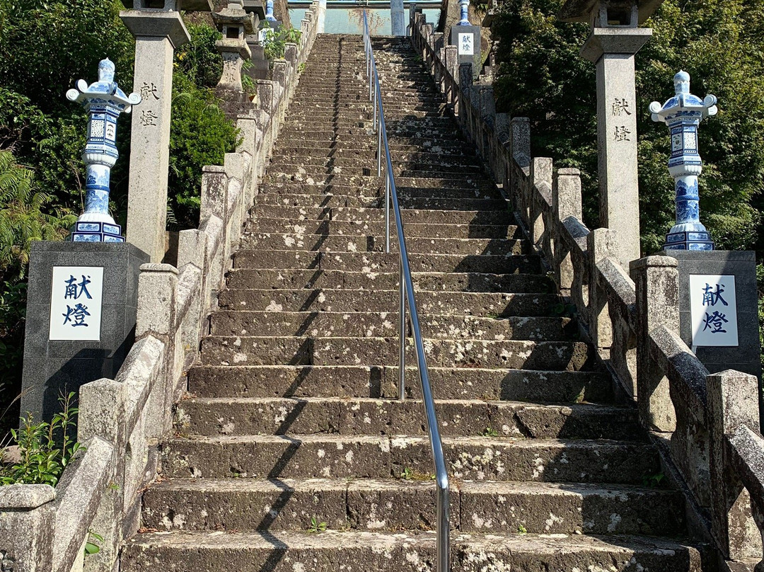 Tozan Shrine景点图片