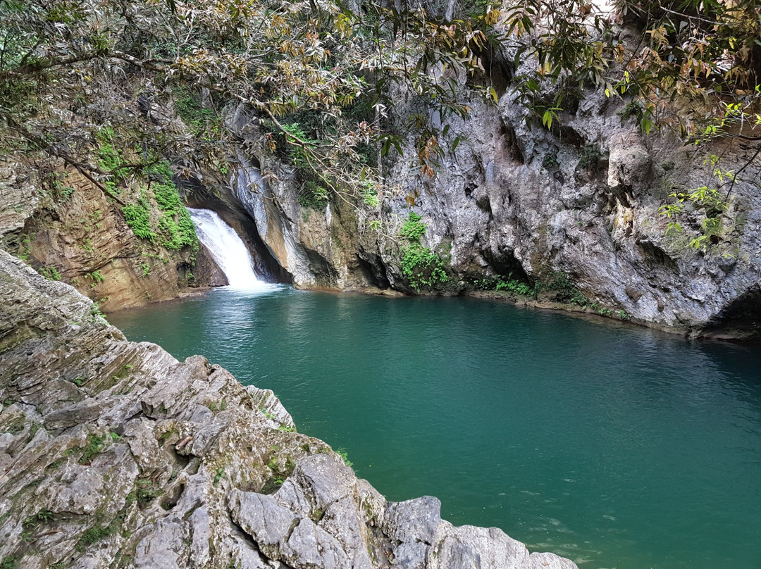 Salto del Caburní景点图片