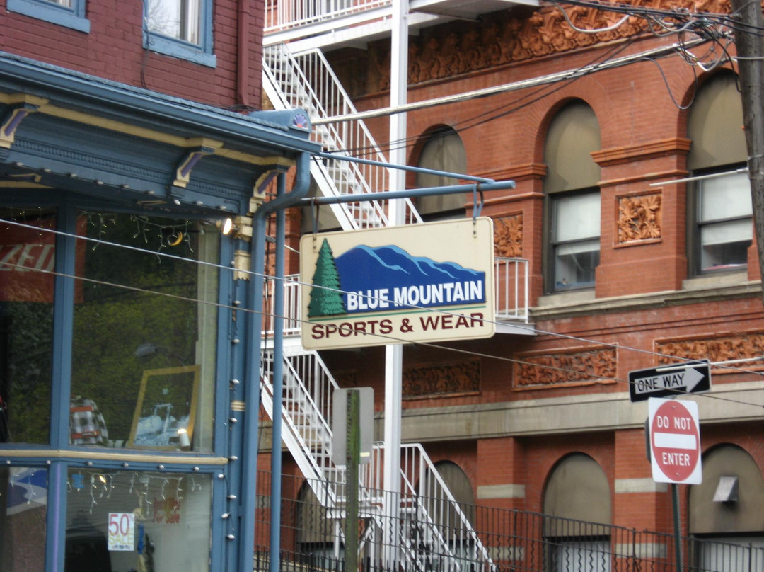 Blue Mountain Sports & Wear-吉姆索普必去景点