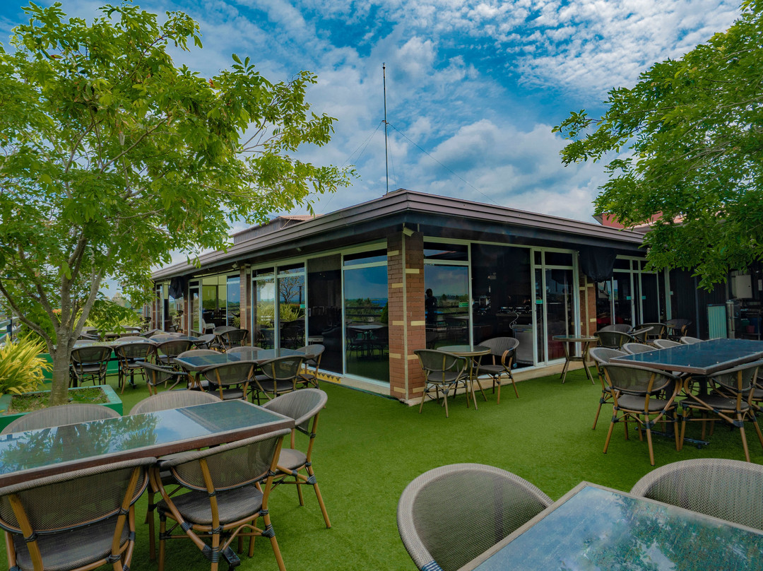 Sasha Transit Hotel主图