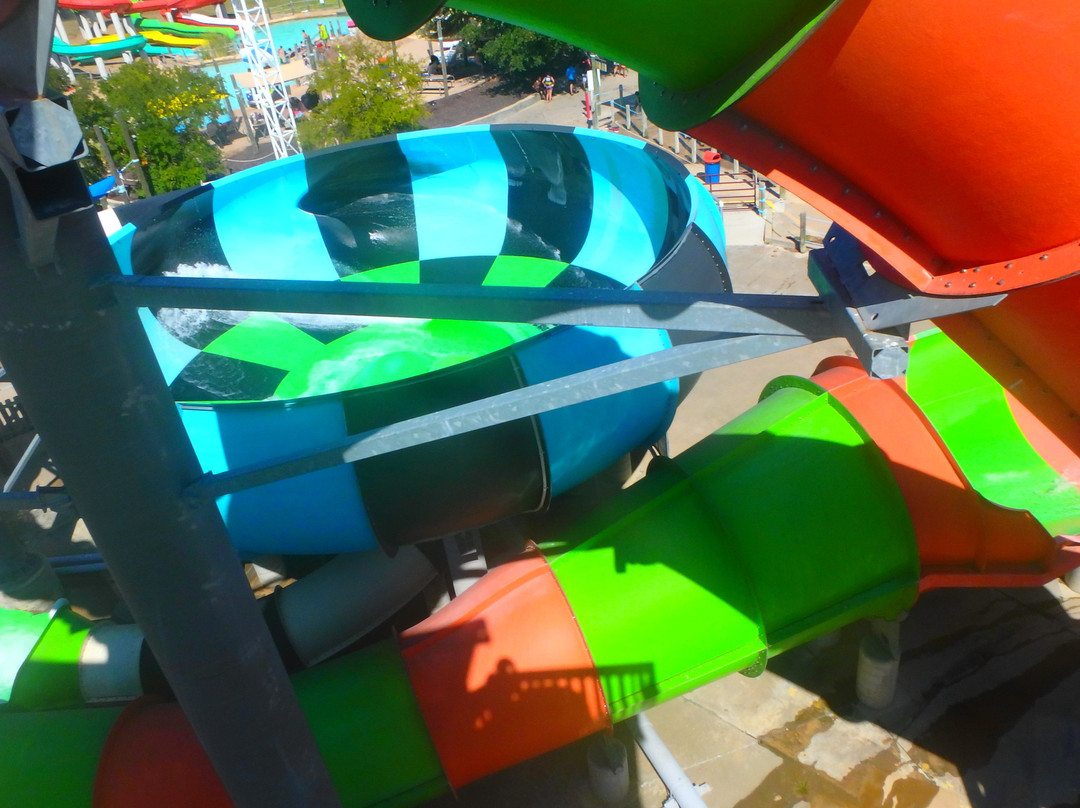 Six Flags Hurricane Harbor Arlington-阿灵顿必去景点