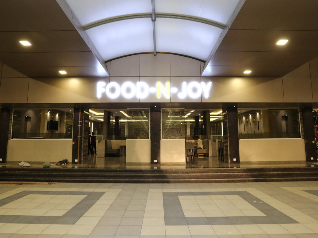 Hotel Grand Parivaar主图