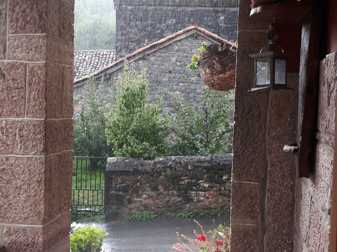 Hostal Pena Santa主图