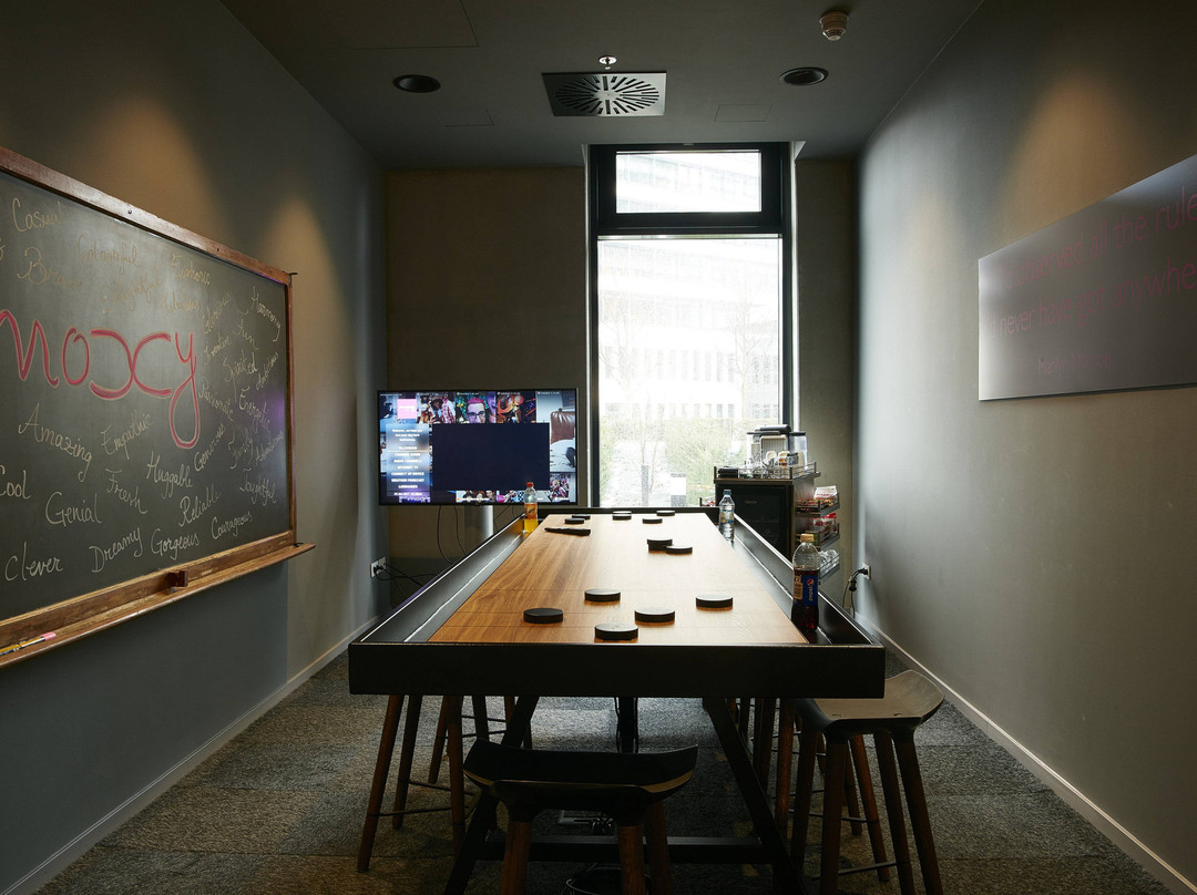 法兰克福埃施伯恩MOXY 酒店主图